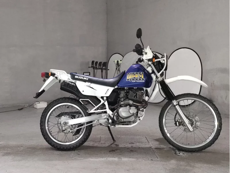 Suzuki DJEBEL200