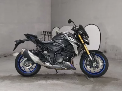 Suzuki GSX-S750