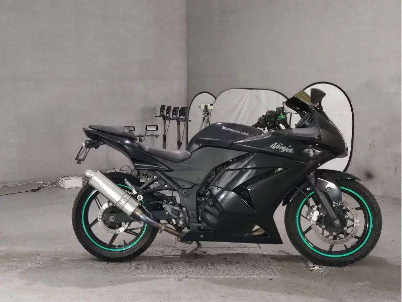 Kawasaki NINJA250R
