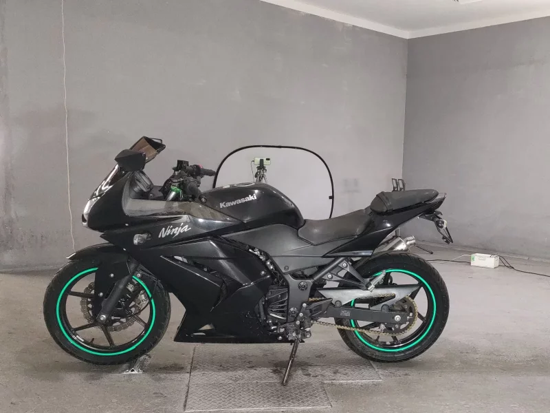 Kawasaki NINJA250R