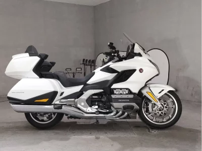 Honda GL1800 TOUR DCT  с аукциона в Японии