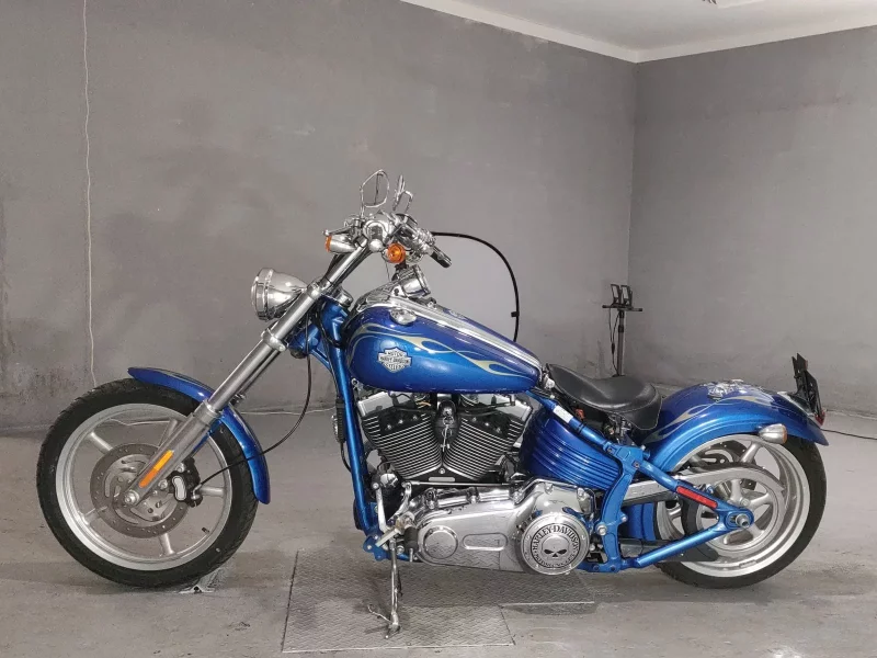Harley-Davidson HARLEY FXCWC1580