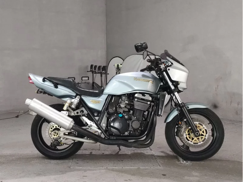 Kawasaki ZRX1100