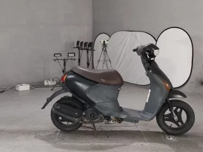 Suzuki LET S4