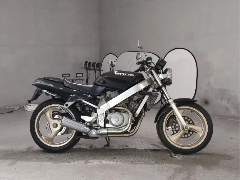Honda BROS 400