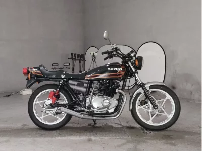 Suzuki GS425