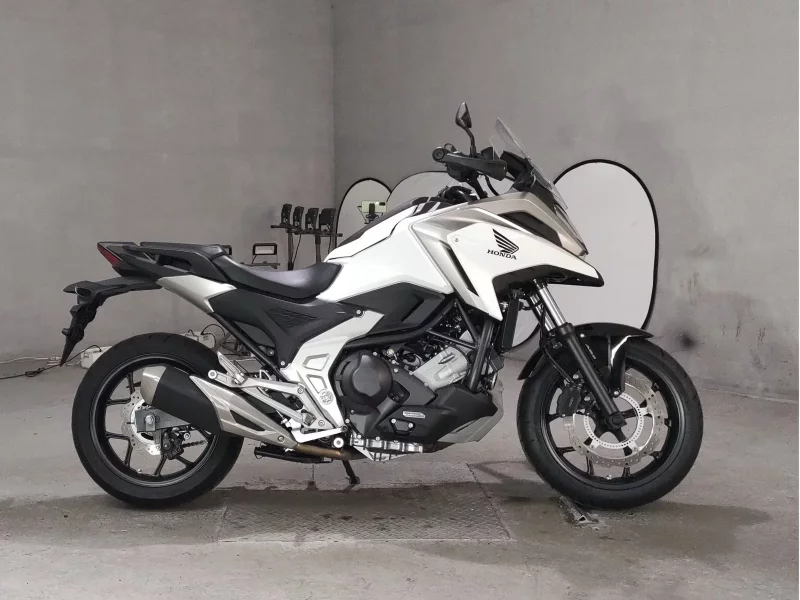 Honda NC750X DCT лот № 7362 оценка 4.5  с аукциона в Японии