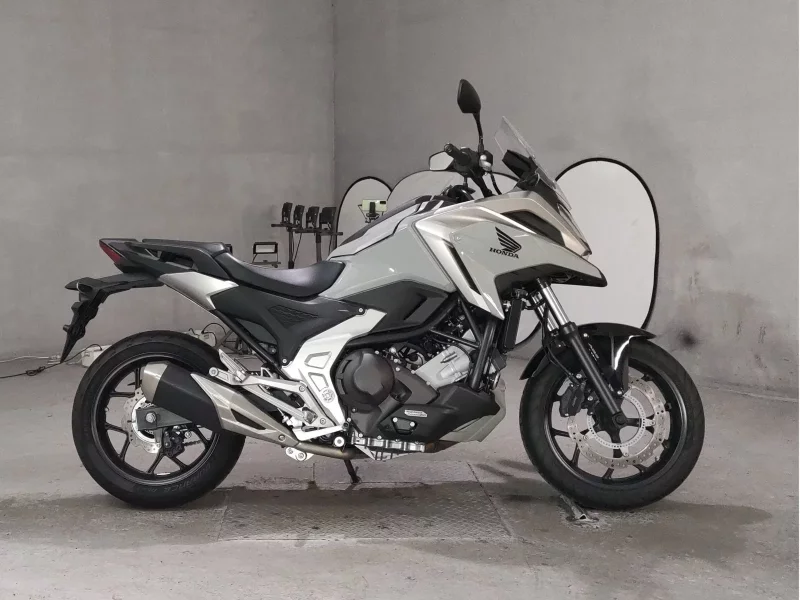 Honda NC750X DCT лот № 8456 оценка 4.5  с аукциона в Японии