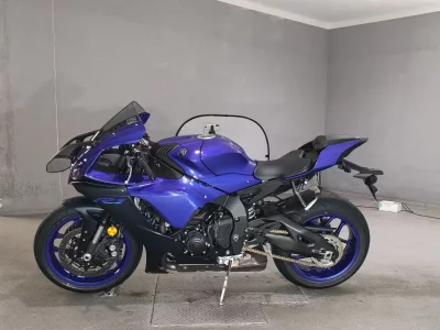 Yamaha YZF-R1  с аукциона в Японии