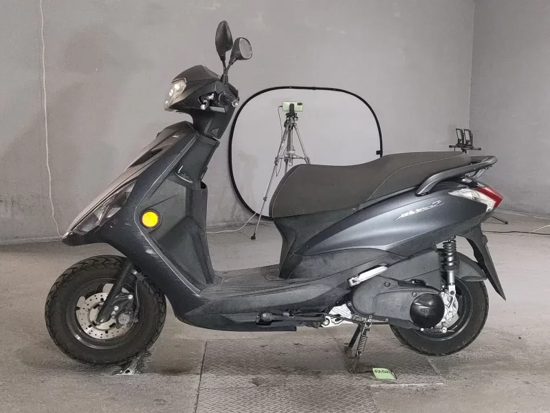 Yamaha AXIS Z