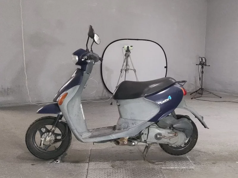 Suzuki LET S4