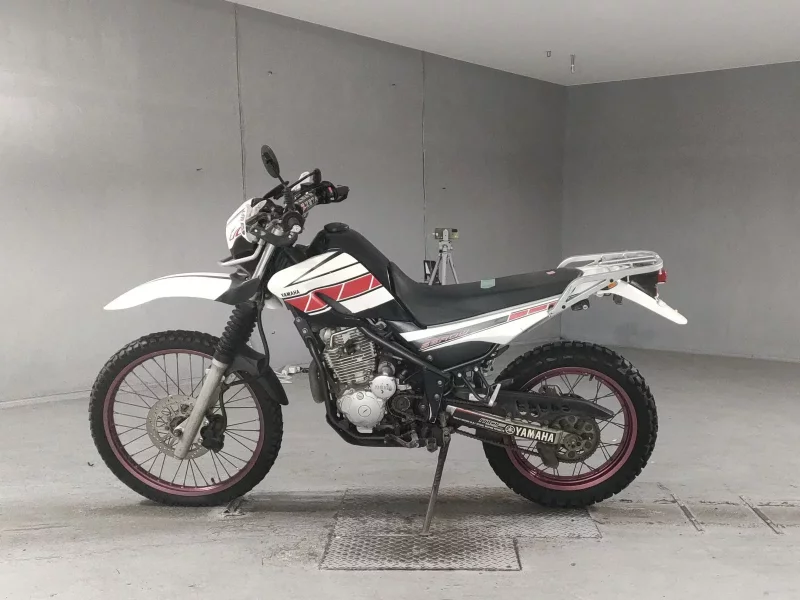 Yamaha SEROW 250