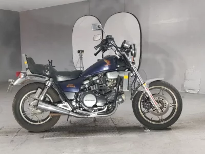Honda MAGNA 750