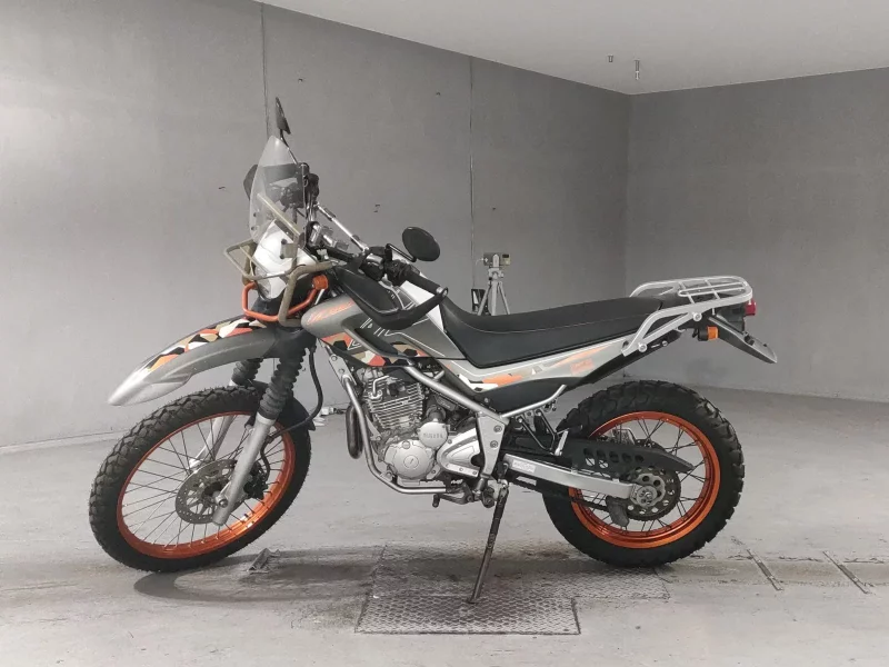 Yamaha SEROW 250
