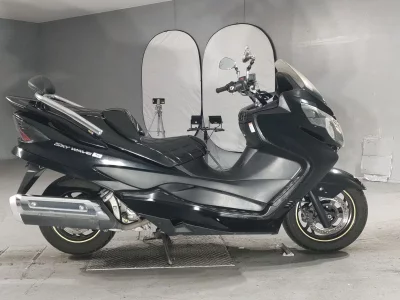 Suzuki SKYWAVE 250S