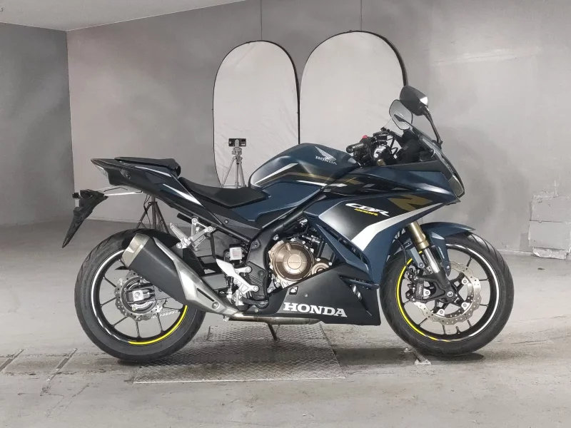 Honda CBR400R лот № 5296 оценка 4.5  с аукциона в Японии