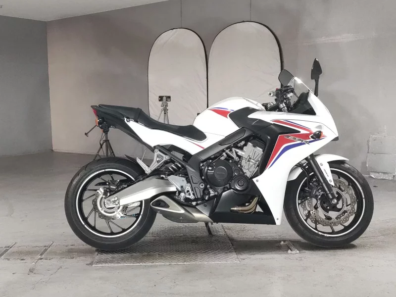 Honda CBR650F лот № 5381 оценка 4.5  с аукциона в Японии