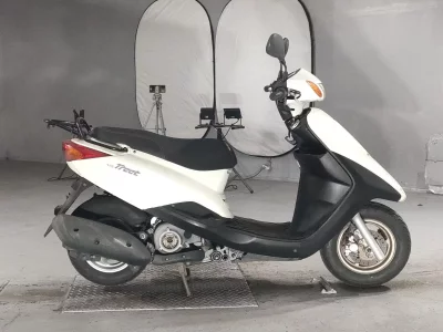 Yamaha AKUSHI STREET