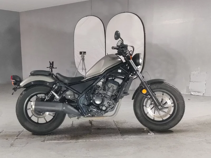 Honda REBEL лот № 5468 оценка 4  с аукциона в Японии
