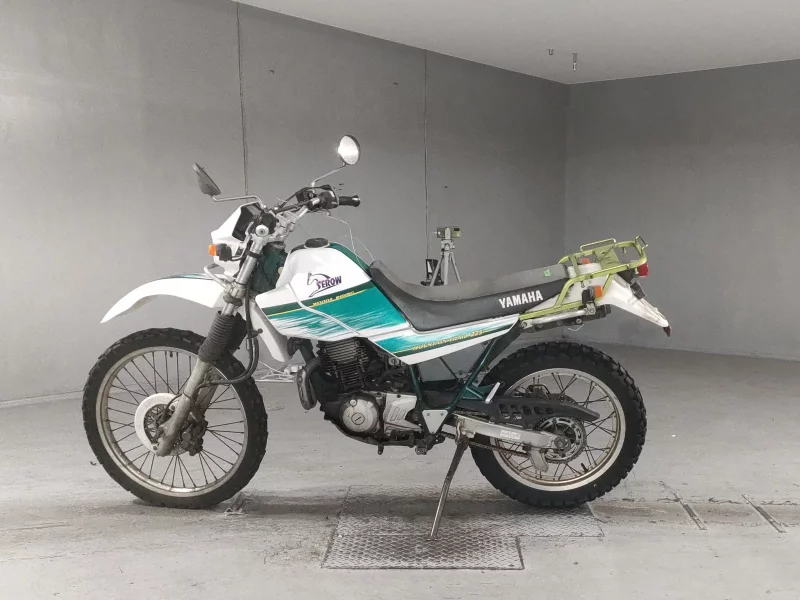 Yamaha SEROW 225W