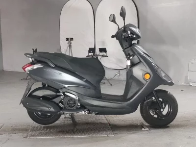 Yamaha AXIS Z