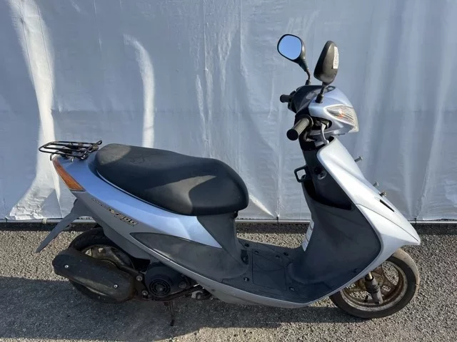 Suzuki ADDRESS V50