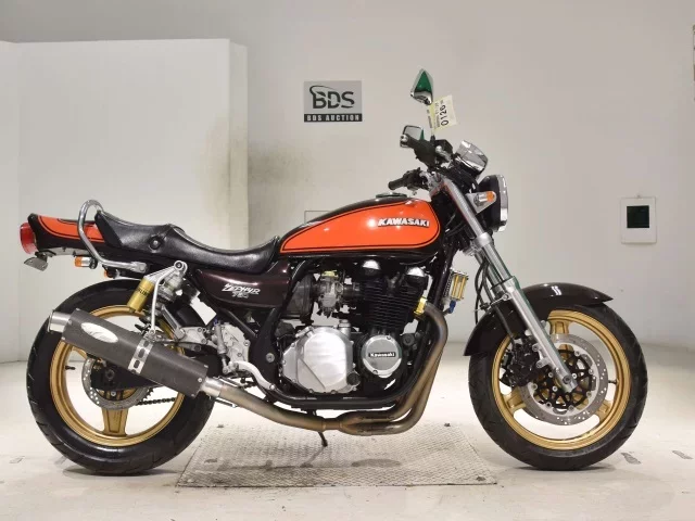 Kawasaki ZEPHYR750 лот № 0126 оценка 4  с аукциона в Японии