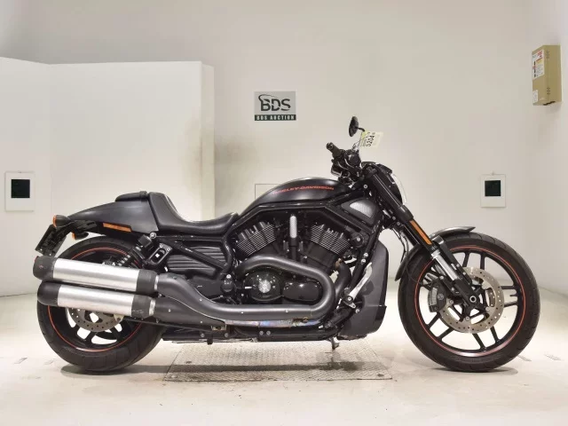 Harley-Davidson HARLEY VRSCDX1250 лот № 5204 оценка 4  с аукциона в Японии