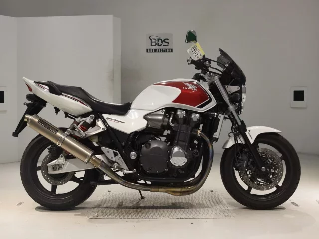 Honda CB1300SF ABS лот № 2702 оценка 4  с аукциона в Японии