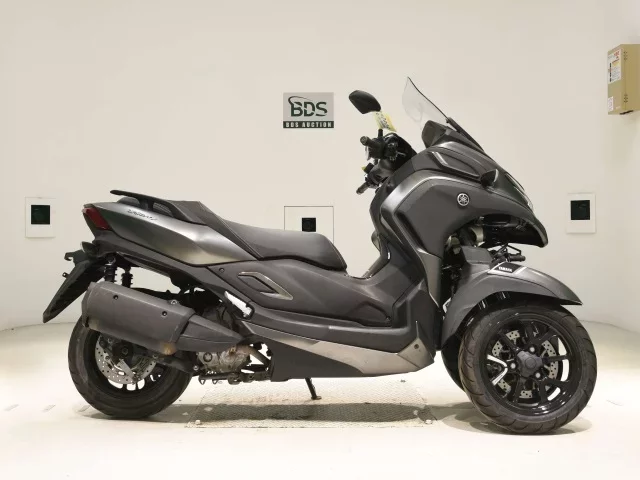 Yamaha TORI CITY 300 лот № 5082 оценка 4  с аукциона в Японии