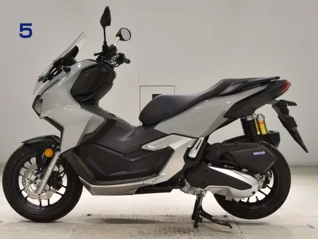Honda ADV160