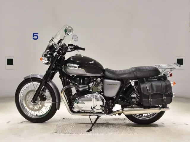 Triumph TRIUMPH BONNEVILLE T100
