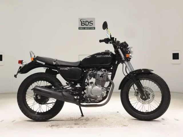 Honda CB223S лот № 5417 оценка 5  с аукциона в Японии