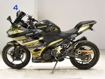 Kawasaki NINJA400-2 лот № 7797 оценка 4  с аукциона в Японии 2