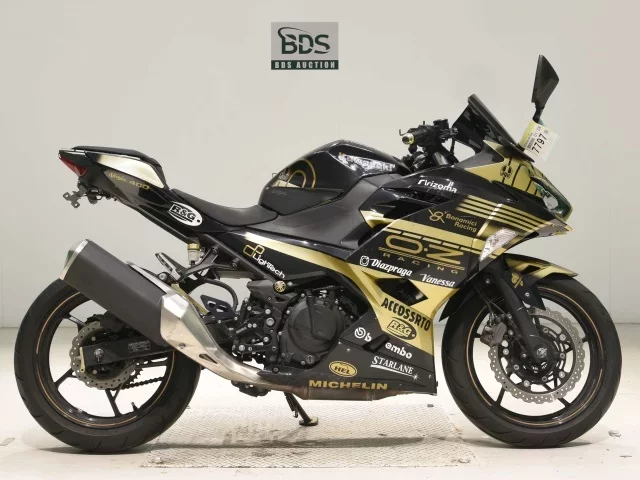 Kawasaki NINJA400-2 лот № 7797 оценка 4  с аукциона в Японии