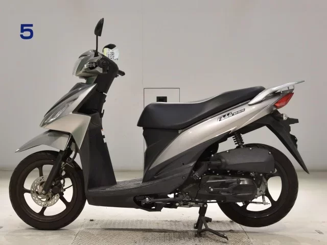 Suzuki ADDRESS110-2
