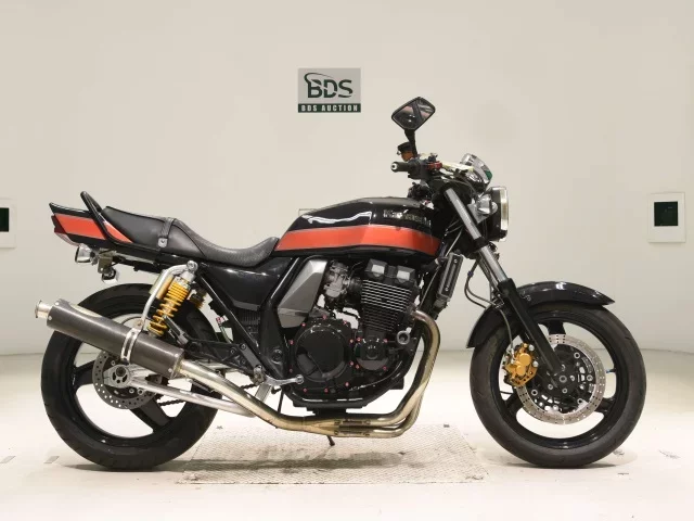 Kawasaki ZRX400