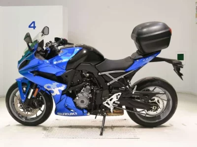 Suzuki GSX-8R  с аукциона в Японии