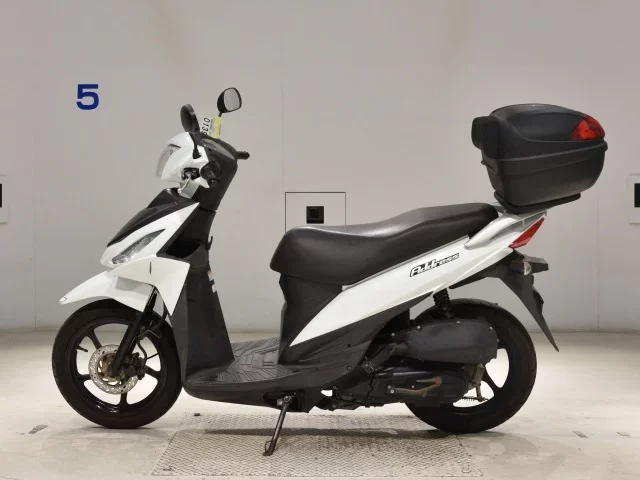 Suzuki ADDRESS110-2
