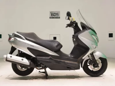 Suzuki BURGMAN200  с аукциона в Японии