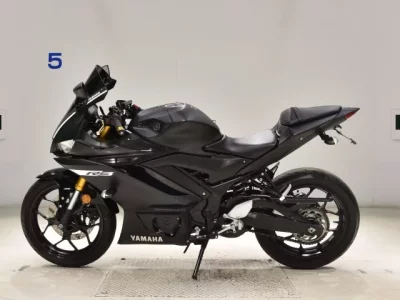 Yamaha YZF-R3 лот № 0222 оценка 5  с аукциона в Японии 2