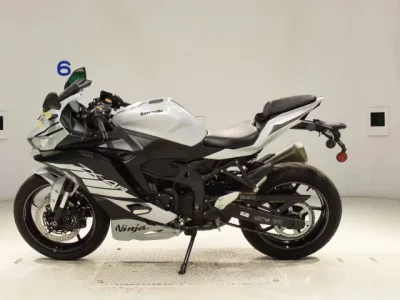 Kawasaki ZX-4R SE  с аукциона в Японии