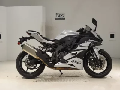 Kawasaki ZX-4R SE  с аукциона в Японии