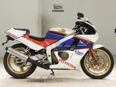 Honda CBR250R