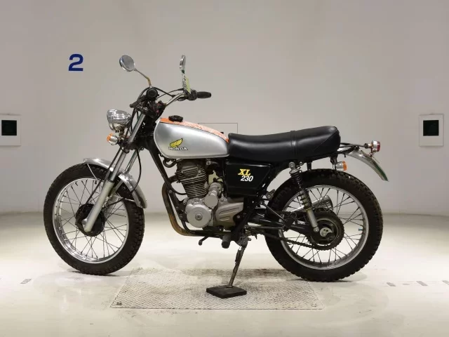 Honda XL230
