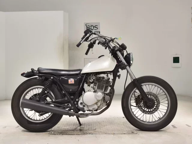 Suzuki GLASS TRACKER BIG BOY лот № 2810 оценка 4  с аукциона в Японии