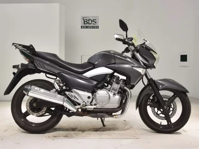 Suzuki GSR250 лот № 7888 оценка 5  с аукциона в Японии