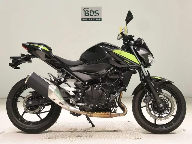 Kawasaki Z250-2 лот № 7973 оценка 7  с аукциона в Японии