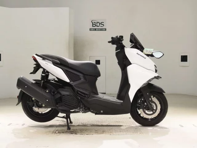 Yamaha X FORCE