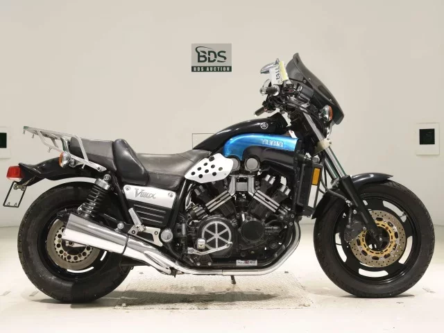 Yamaha V-MAX лот № 7762 оценка 4  с аукциона в Японии